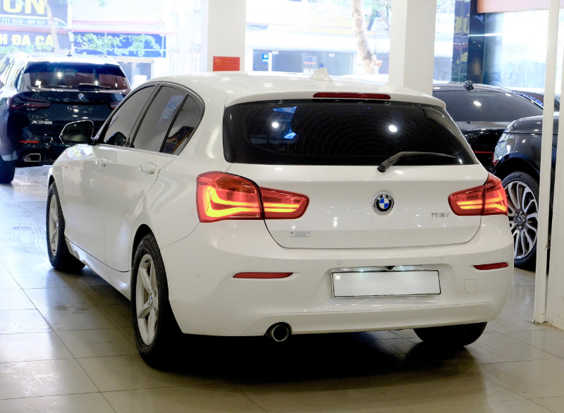 𝐁𝐌𝐖 𝟏𝟏𝟖𝐢 𝟐𝟎𝟏𝟖 (𝐓𝐫𝐚̆́𝐧𝐠/𝐧𝐨̣̂𝐢 𝐭𝐡𝐚̂́𝐭 đ𝐞𝐧)