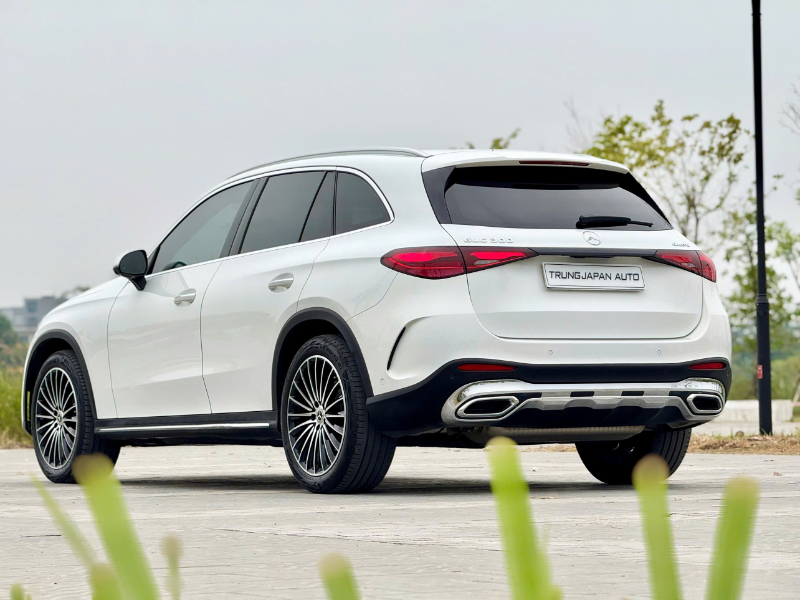 𝐌𝐞𝐫𝐜𝐞𝐝𝐞𝐬 𝐁𝐞𝐧𝐳 𝐆𝐋𝐂𝟑𝟎𝟎 𝟒𝐦𝐚𝐭𝐢𝐜 𝟐𝟎𝟐𝟑 (𝐓𝐫𝐚̆́𝐧𝐠/𝐧𝐨̣̂𝐢 𝐭𝐡𝐚̂́𝐭 đ𝐞𝐧)