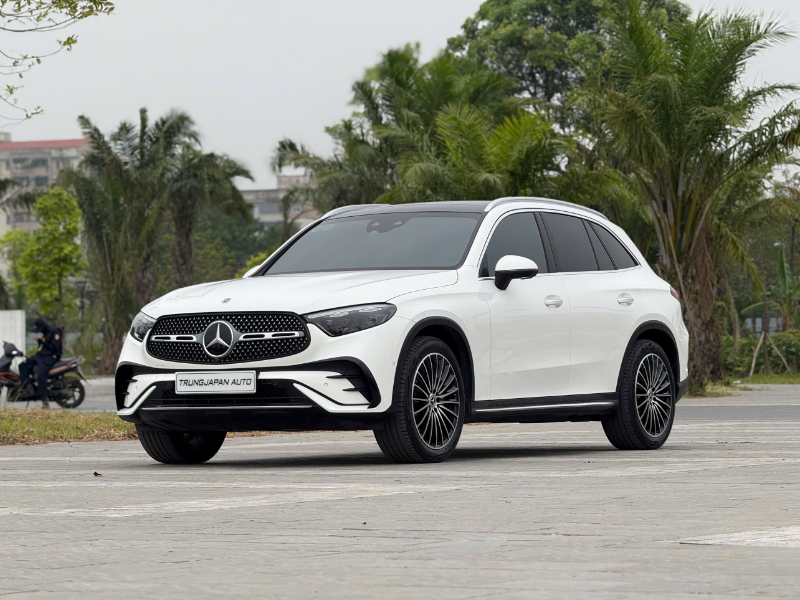 𝐌𝐞𝐫𝐜𝐞𝐝𝐞𝐬 𝐁𝐞𝐧𝐳 𝐆𝐋𝐂𝟑𝟎𝟎 𝟒𝐦𝐚𝐭𝐢𝐜 𝟐𝟎𝟐𝟑 (𝐓𝐫𝐚̆́𝐧𝐠/𝐧𝐨̣̂𝐢 𝐭𝐡𝐚̂́𝐭 đ𝐞𝐧)