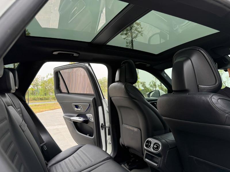 𝐌𝐞𝐫𝐜𝐞𝐝𝐞𝐬 𝐁𝐞𝐧𝐳 𝐆𝐋𝐂𝟑𝟎𝟎 𝟒𝐦𝐚𝐭𝐢𝐜 𝟐𝟎𝟐𝟑 (𝐓𝐫𝐚̆́𝐧𝐠/𝐧𝐨̣̂𝐢 𝐭𝐡𝐚̂́𝐭 đ𝐞𝐧)