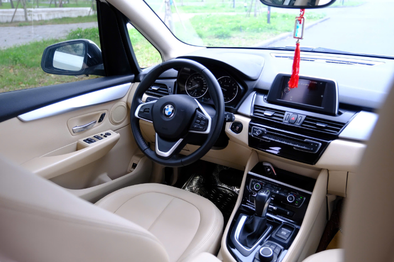 𝐁𝐌𝐖 𝟐 𝐒𝐞𝐫𝐢𝐞𝐬 𝟐𝟏𝟖𝐢 𝐀𝐜𝐭𝐢𝐯𝐞 𝐓𝐨𝐮𝐫𝐞𝐫 - 𝟐𝟎𝟏𝟗  (𝐓𝐫𝐚̆́𝐧𝐠 | 𝐍𝐨̣̂𝐢 𝐭𝐡𝐚̂́𝐭 𝐊𝐞𝐦)