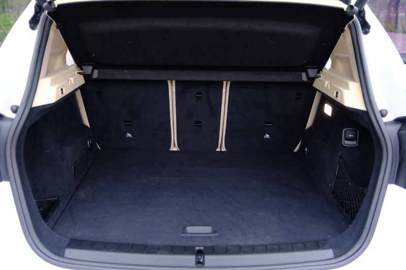 𝐁𝐌𝐖 𝟐 𝐒𝐞𝐫𝐢𝐞𝐬 𝟐𝟏𝟖𝐢 𝐀𝐜𝐭𝐢𝐯𝐞 𝐓𝐨𝐮𝐫𝐞𝐫 - 𝟐𝟎𝟏𝟗  (𝐓𝐫𝐚̆́𝐧𝐠 | 𝐍𝐨̣̂𝐢 𝐭𝐡𝐚̂́𝐭 𝐊𝐞𝐦)