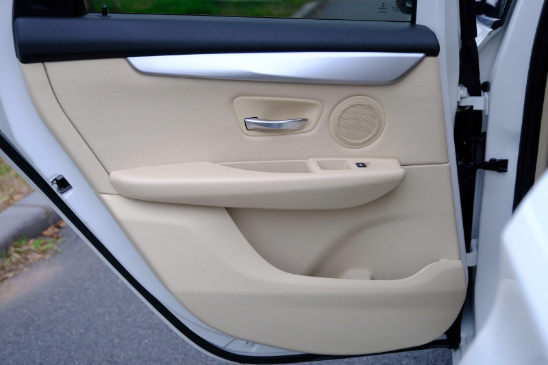 𝐁𝐌𝐖 𝟐 𝐒𝐞𝐫𝐢𝐞𝐬 𝟐𝟏𝟖𝐢 𝐀𝐜𝐭𝐢𝐯𝐞 𝐓𝐨𝐮𝐫𝐞𝐫 - 𝟐𝟎𝟏𝟗  (𝐓𝐫𝐚̆́𝐧𝐠 | 𝐍𝐨̣̂𝐢 𝐭𝐡𝐚̂́𝐭 𝐊𝐞𝐦)