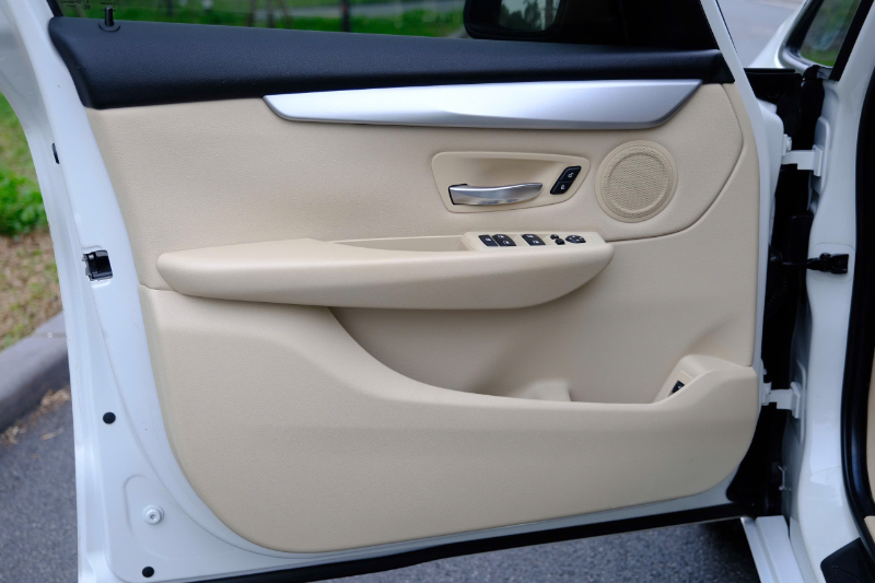 𝐁𝐌𝐖 𝟐 𝐒𝐞𝐫𝐢𝐞𝐬 𝟐𝟏𝟖𝐢 𝐀𝐜𝐭𝐢𝐯𝐞 𝐓𝐨𝐮𝐫𝐞𝐫 - 𝟐𝟎𝟏𝟗  (𝐓𝐫𝐚̆́𝐧𝐠 | 𝐍𝐨̣̂𝐢 𝐭𝐡𝐚̂́𝐭 𝐊𝐞𝐦)