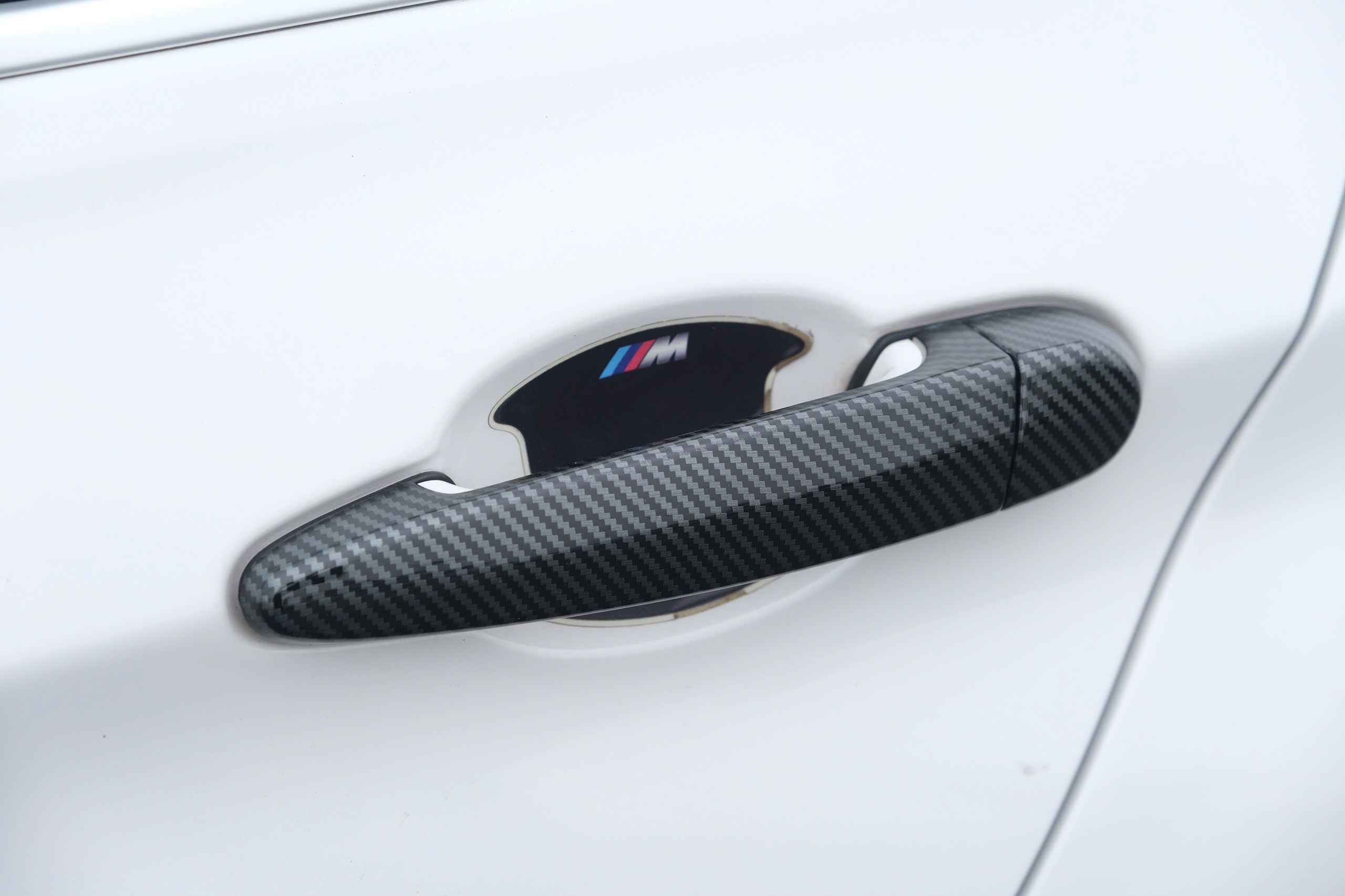 𝐁𝐌𝐖 𝟑𝟐𝟎𝐢 𝟐𝟎𝟏𝟖 (𝐓𝐫𝐚̆́𝐧𝐠 | 𝐍𝐨̣̂𝐢 𝐭𝐡𝐚̂́𝐭 𝐤𝐞𝐦)