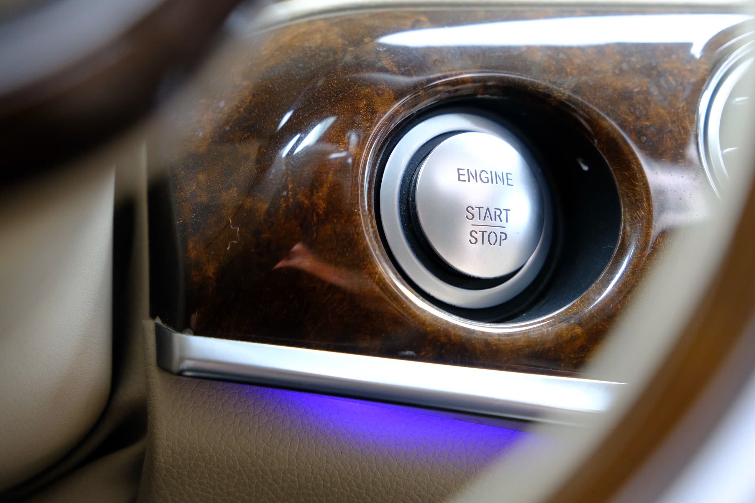 𝐌𝐞𝐫𝐜𝐞𝐝𝐞𝐬 𝐁𝐞𝐧𝐳 𝐒𝟒𝟎𝟎𝐋 𝟐𝟎𝟏𝟒 (Đ𝐞𝐧/𝐧𝐨̣̂𝐢 𝐭𝐡𝐚̂́𝐭 𝐤𝐞𝐦)