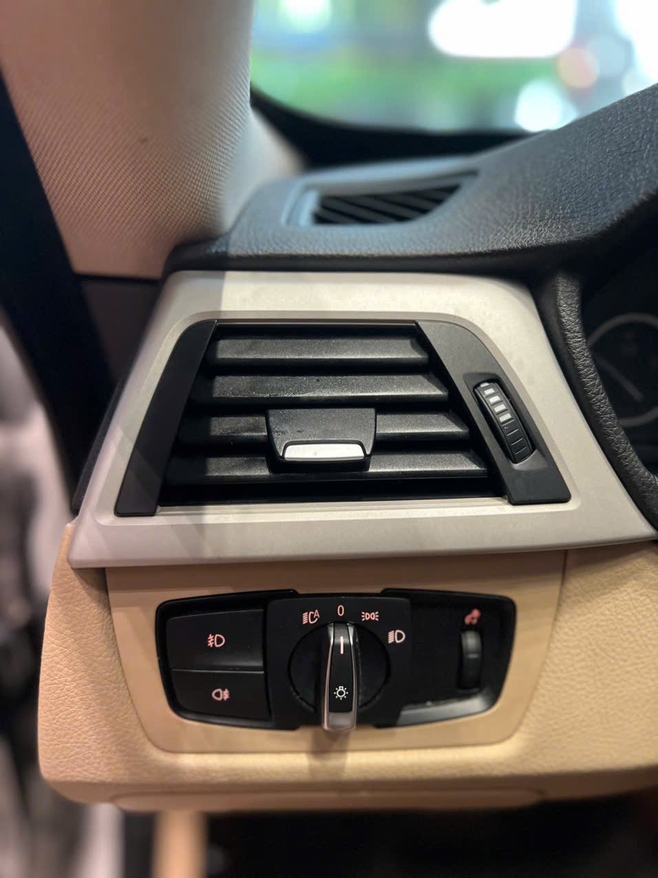 𝐁𝐌𝐖 𝟑𝟐𝟎𝐢 𝐆𝐓𝟐𝟎𝟏𝟒 (𝐓𝐫𝐚̆́𝐧𝐠 | 𝐍𝐨̣̂𝐢 𝐭𝐡𝐚̂́𝐭 𝐤𝐞𝐦)