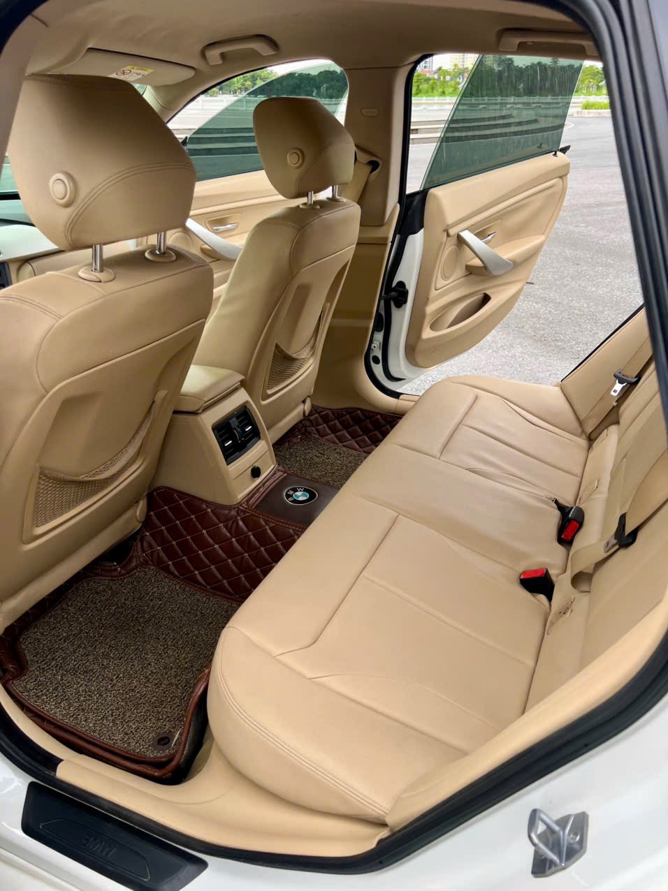 𝐁𝐌𝐖 𝟑𝟐𝟎𝐢 𝐆𝐓𝟐𝟎𝟏𝟒 (𝐓𝐫𝐚̆́𝐧𝐠 | 𝐍𝐨̣̂𝐢 𝐭𝐡𝐚̂́𝐭 𝐤𝐞𝐦)