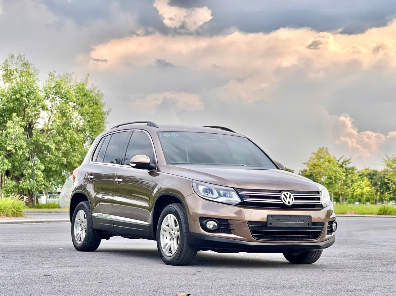 𝐕𝐨𝐥𝐤𝐬𝐰𝐚𝐠𝐞𝐧 𝐓𝐢𝐠𝐮𝐚𝐧 𝟐.𝟎 𝟐𝟎𝟏𝟒 (𝐍𝐚̂𝐮 | 𝐍𝐨̣̂𝐢 𝐭𝐡𝐚̂́𝐭 đ𝐞𝐧)