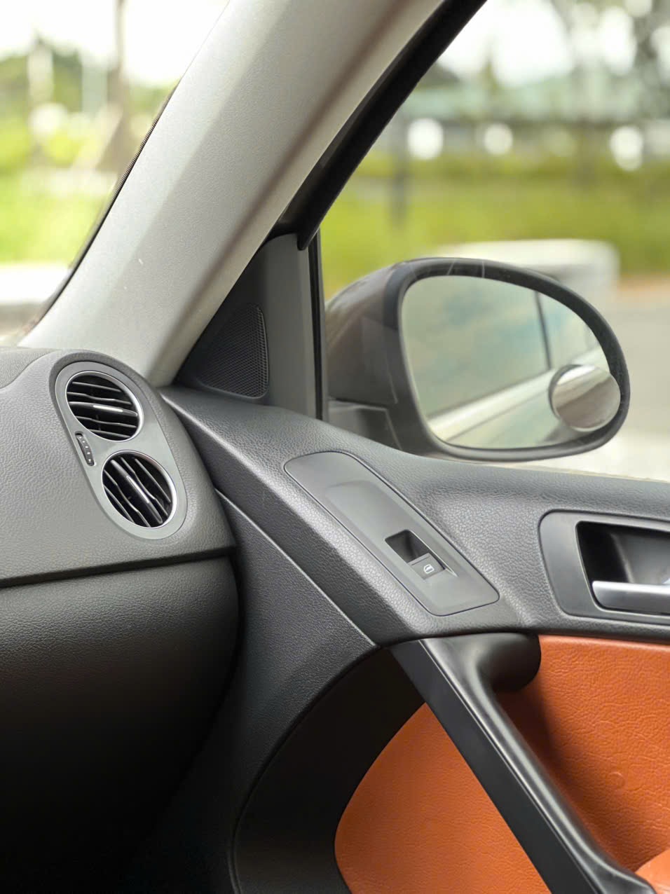 𝐕𝐨𝐥𝐤𝐬𝐰𝐚𝐠𝐞𝐧 𝐓𝐢𝐠𝐮𝐚𝐧 𝟐.𝟎 𝟐𝟎𝟏𝟒 (𝐍𝐚̂𝐮 | 𝐍𝐨̣̂𝐢 𝐭𝐡𝐚̂́𝐭 đ𝐞𝐧)