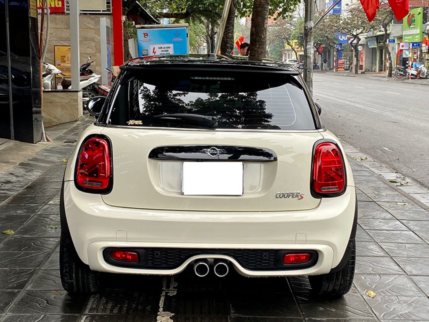 Mini Cooper S 2019 (Trắng/nội thất nâu)