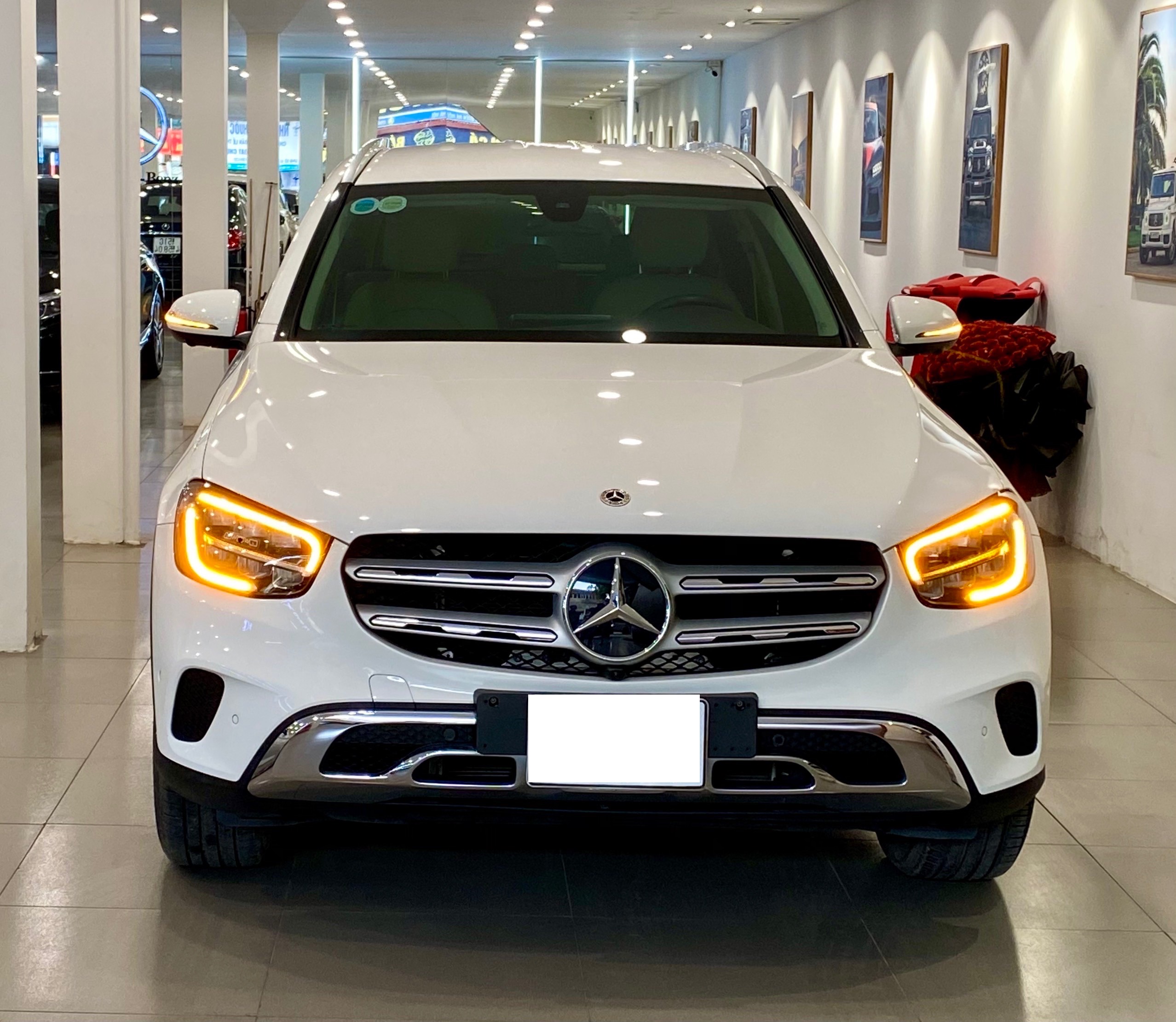 GLC200 4matic 2021 (Trắng/nội thất kem)