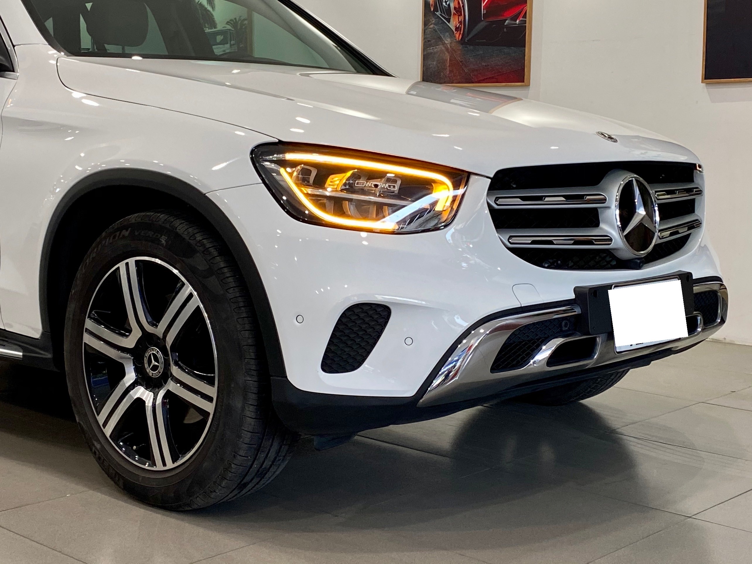 GLC200 4matic 2021 (Trắng/nội thất kem)