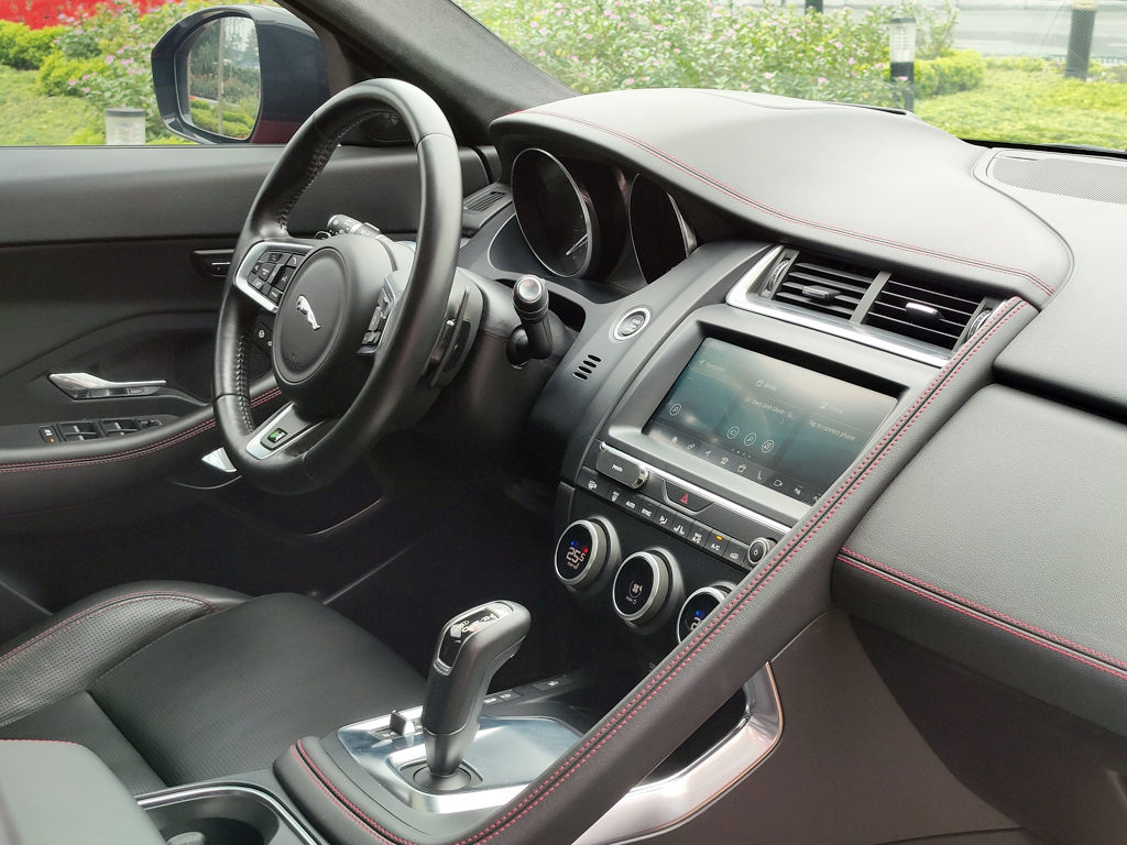 Jaguar E Pace 2017 Đỏ