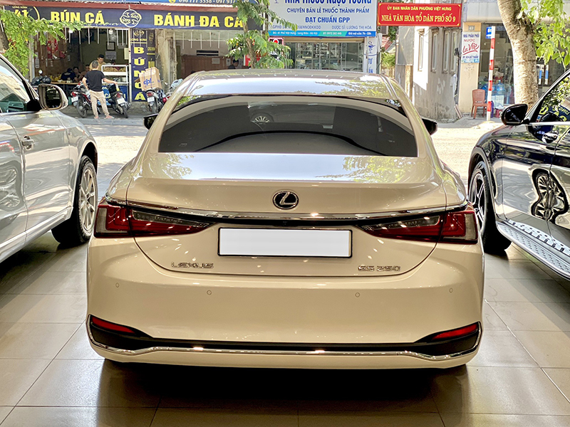 𝐋𝐞𝐱𝐮𝐬 𝐄𝐒𝟐𝟓𝟎 𝟐𝟎𝟐𝟎 𝐭𝐫𝐚̆́𝐧𝐠/𝐧𝐨̣̂𝐢 𝐭𝐡𝐚̂́𝐭 𝐧𝐚̂𝐮