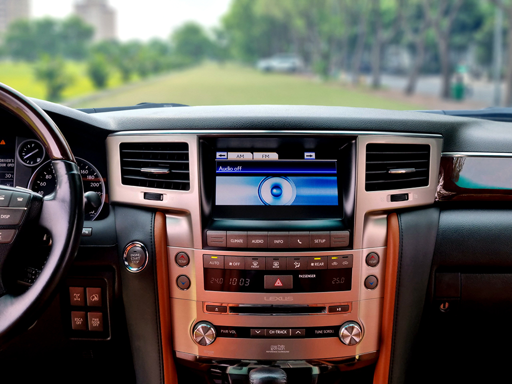 Lexus LX570 2014 Đen