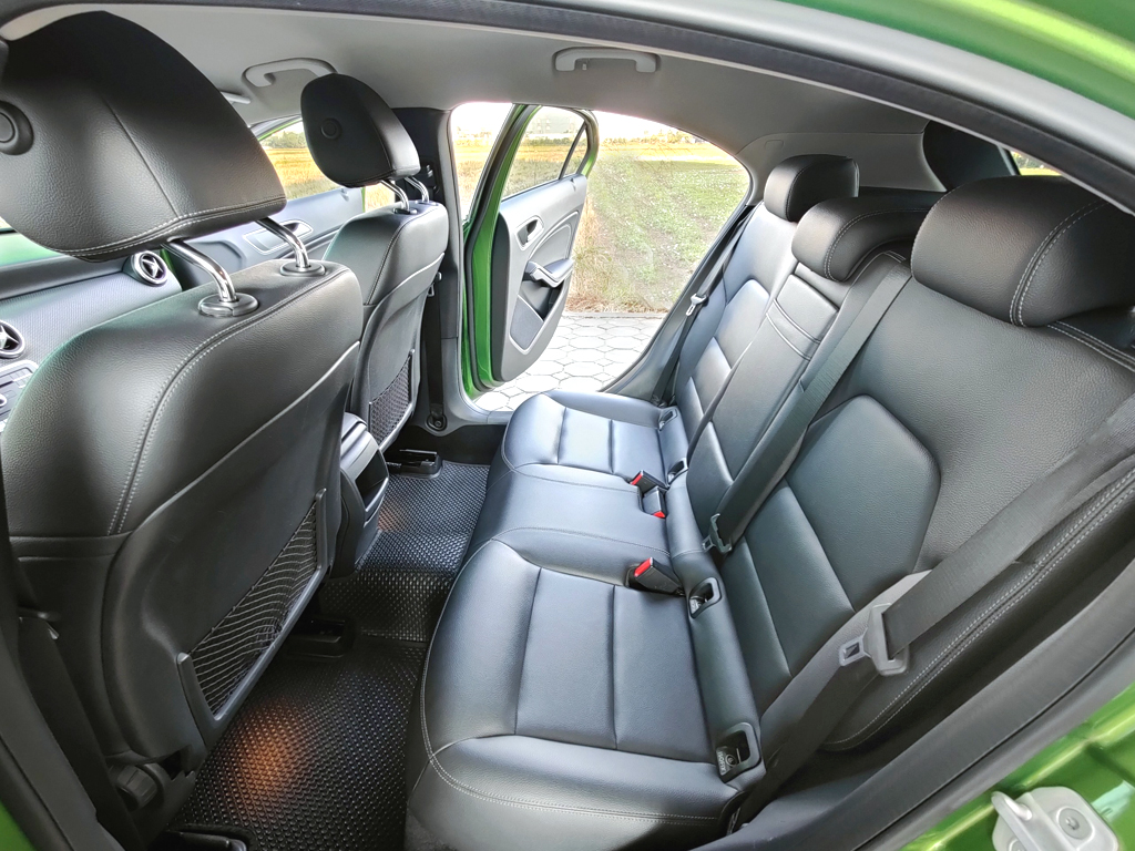 Mercedes A200 2016 Xanh