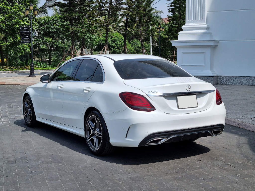 Mercedes C180 AMG 2021