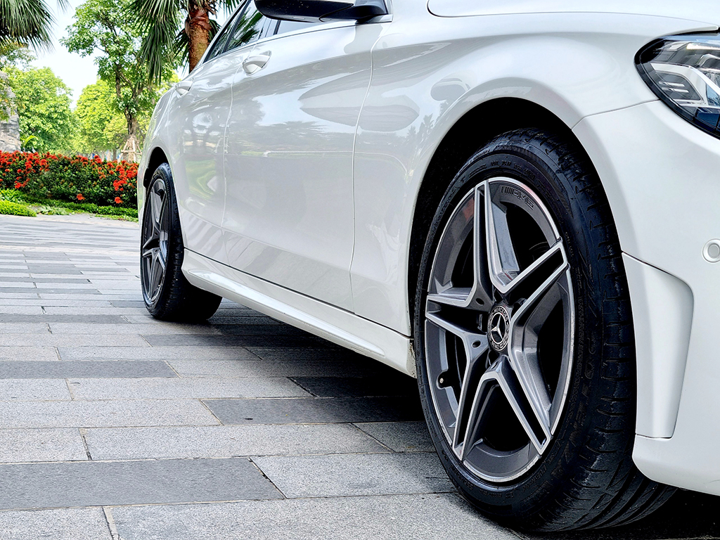 Mercedes C180 AMG 2021