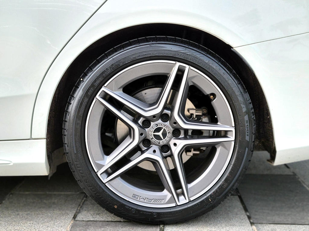 Mercedes C180 AMG 2021