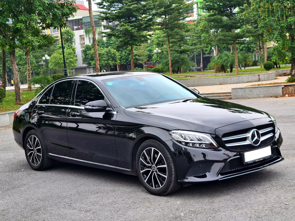 Mercedes C200 2018 Đen
