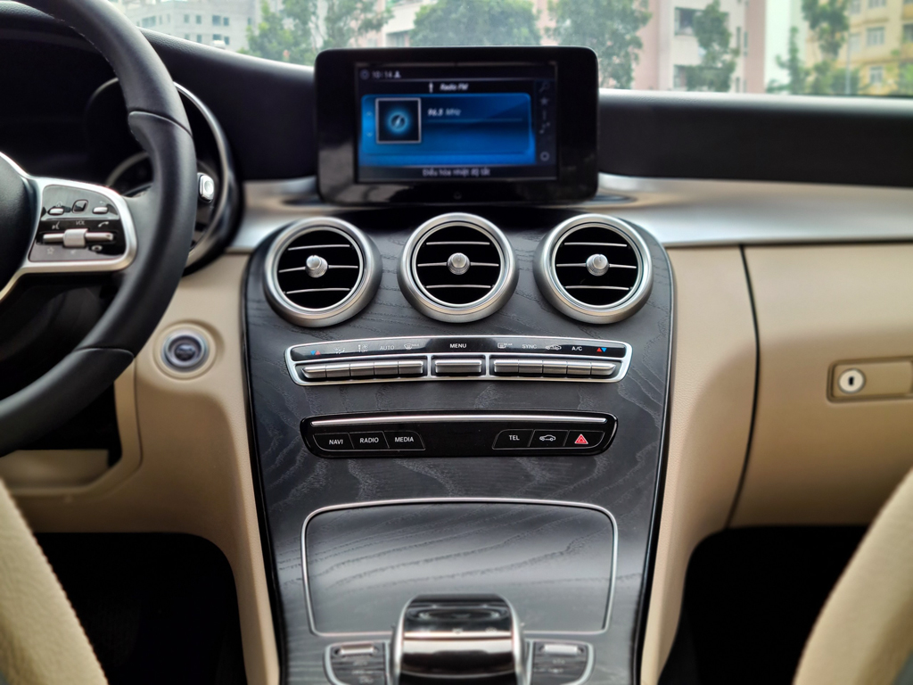 Mercedes C200 2018 Đen