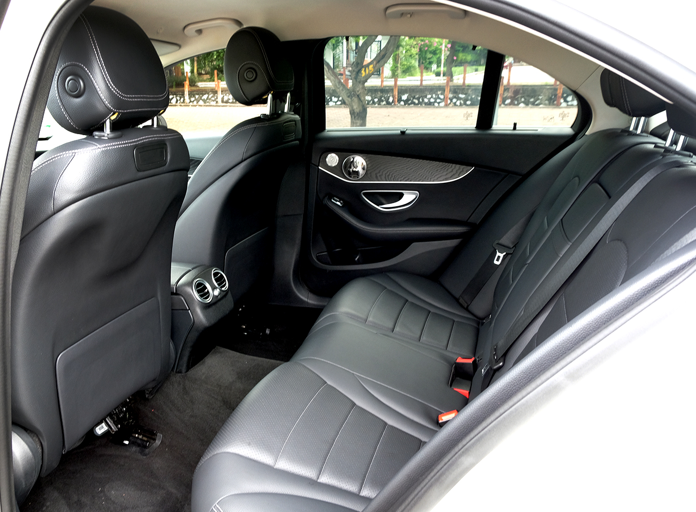 Mercedes C200 2019 Trắng