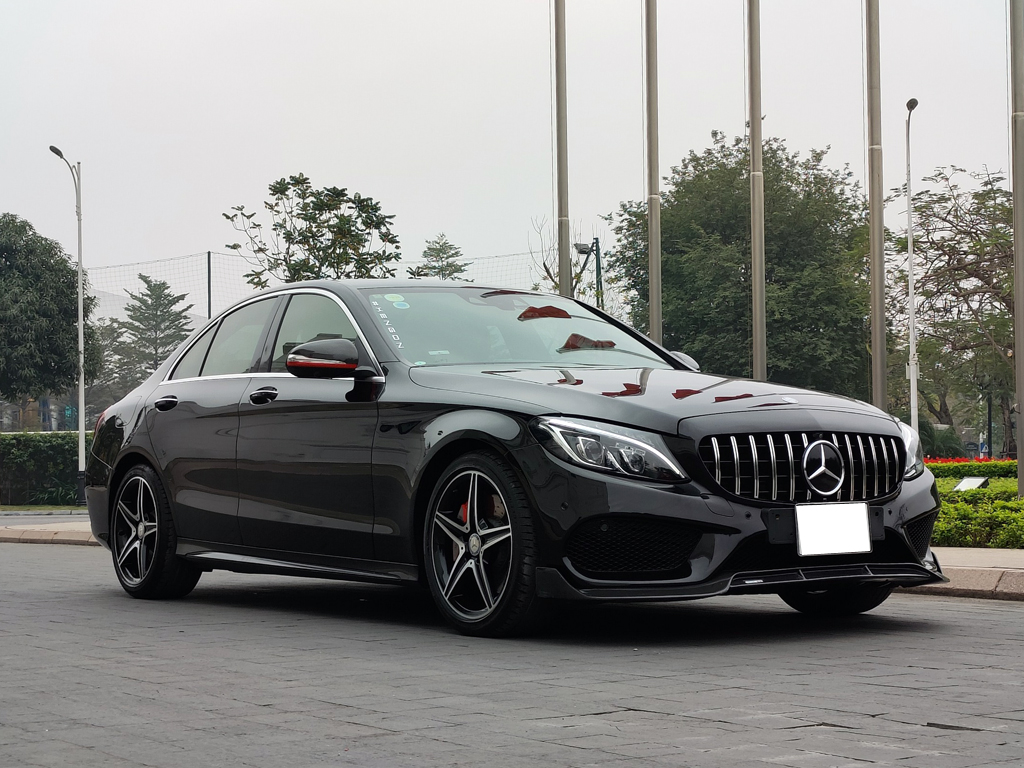 Mercedes C300 AMG 2016