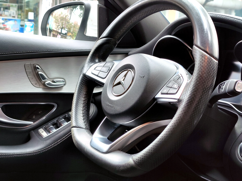 Mercedes C300 AMG 2016