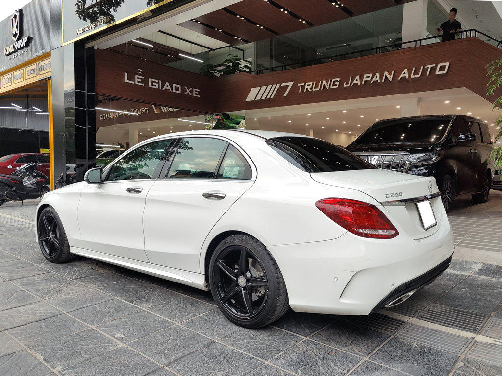 Mercedes C300 AMG 2016