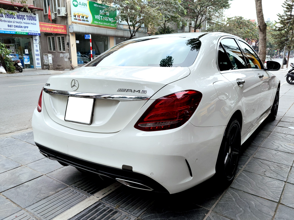 Mercedes C300 AMG 2016