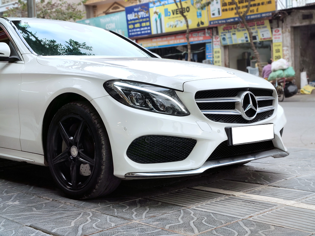 Mercedes C300 AMG 2016