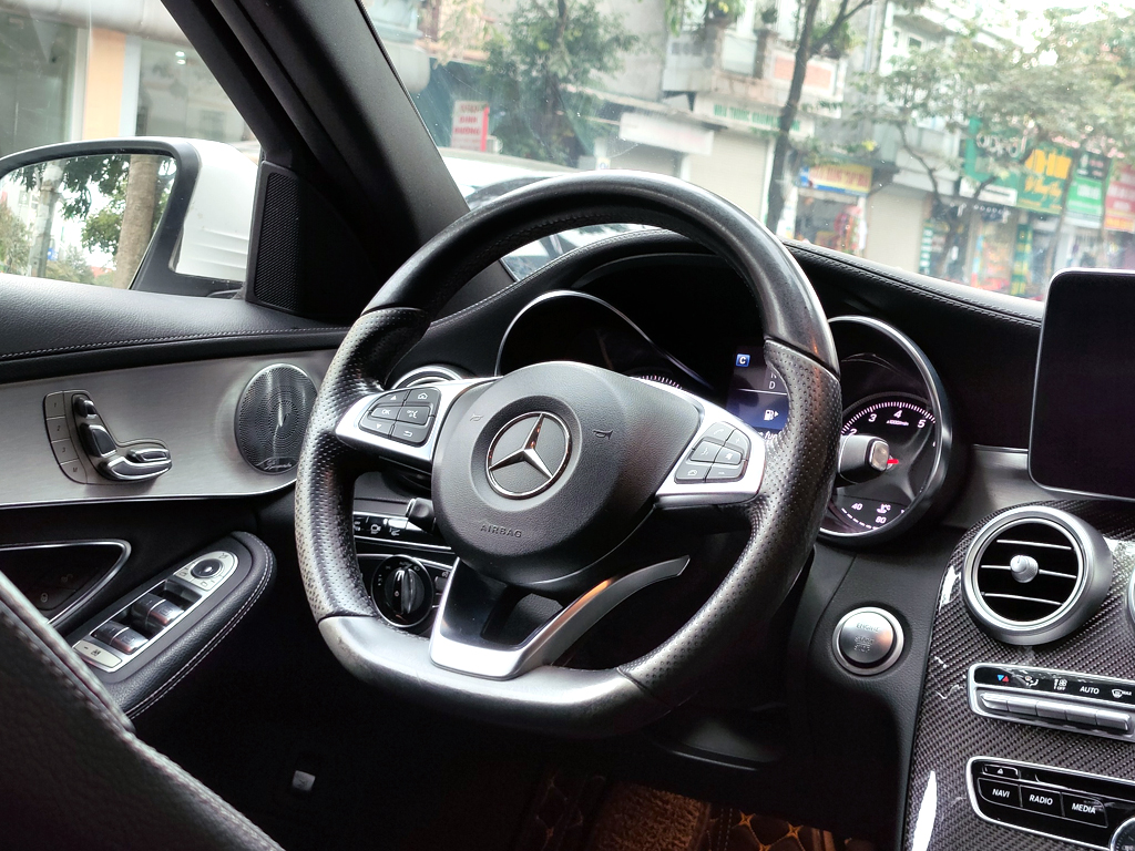 Mercedes C300 AMG 2016