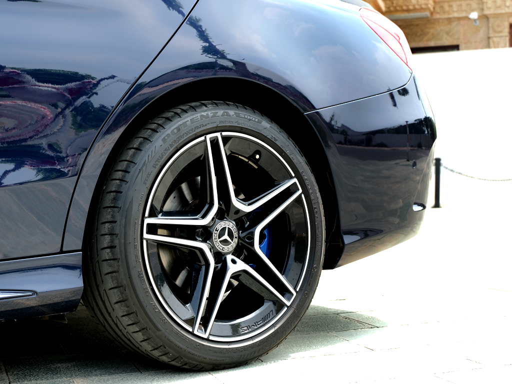 Mercedes C300 2019 Xanh