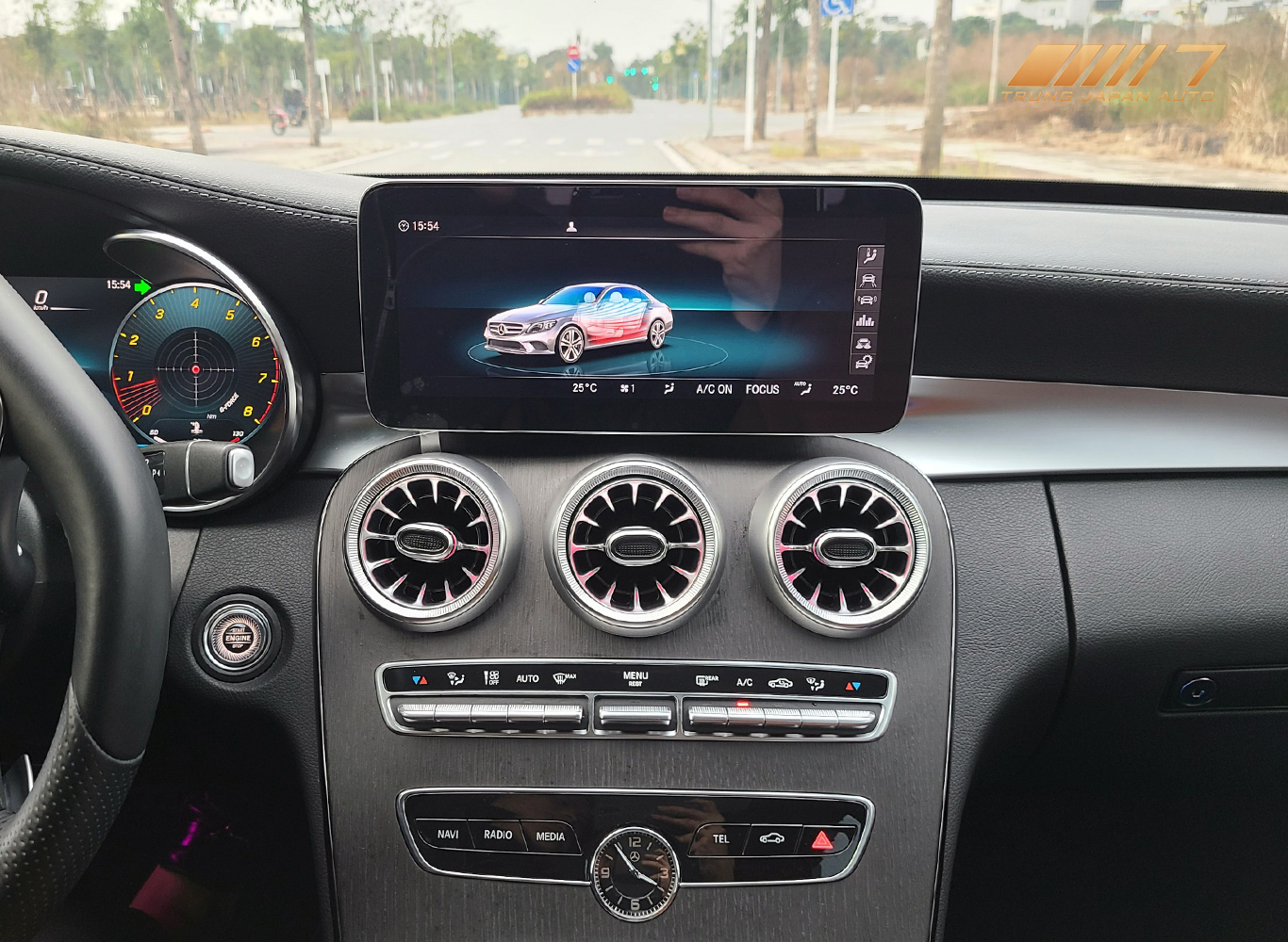 Mercedes C300 AMG 2020 (Màu Xám/nội thất nâu)