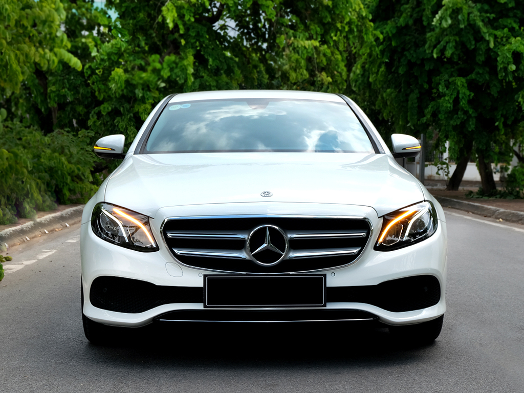 Mercedes E180 2020 Trắng