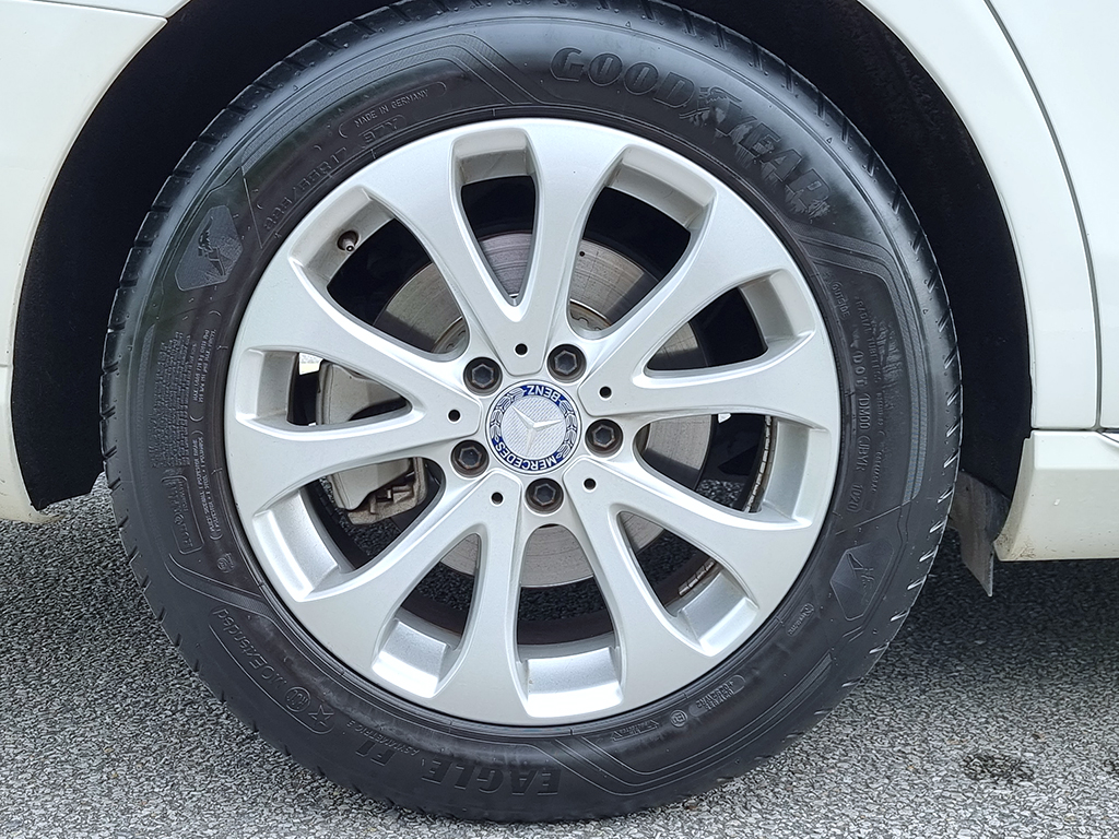 Mercedes E200 2016 Trắng