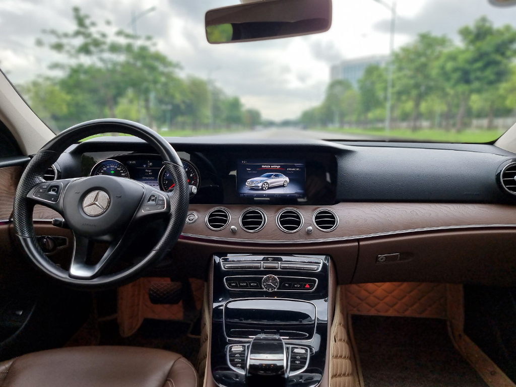 Mercedes E200 2016 Trắng