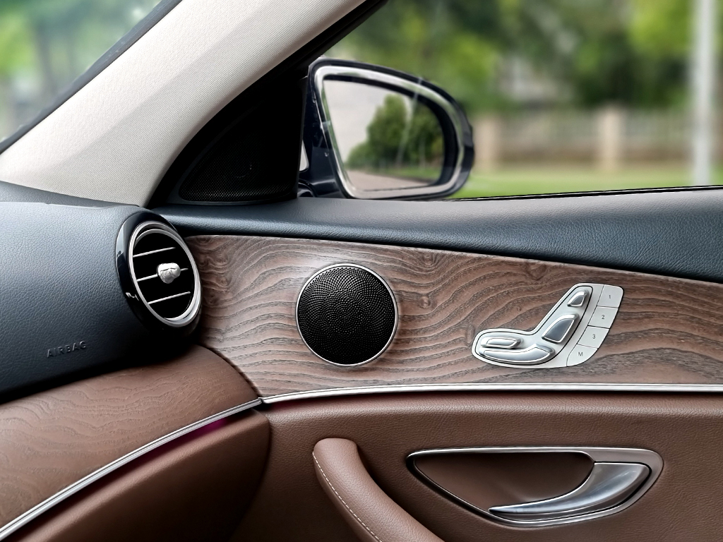 Mercedes E200 2016 Trắng