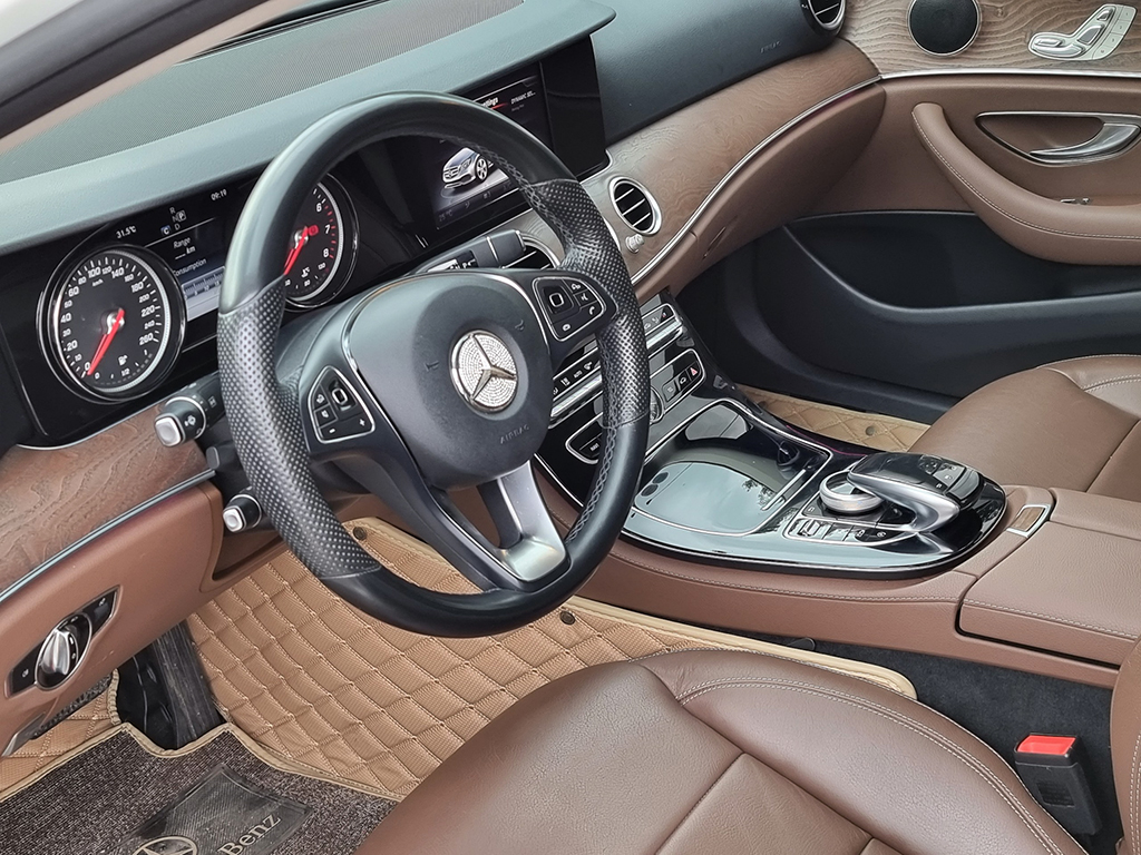 Mercedes E200 2016 Trắng