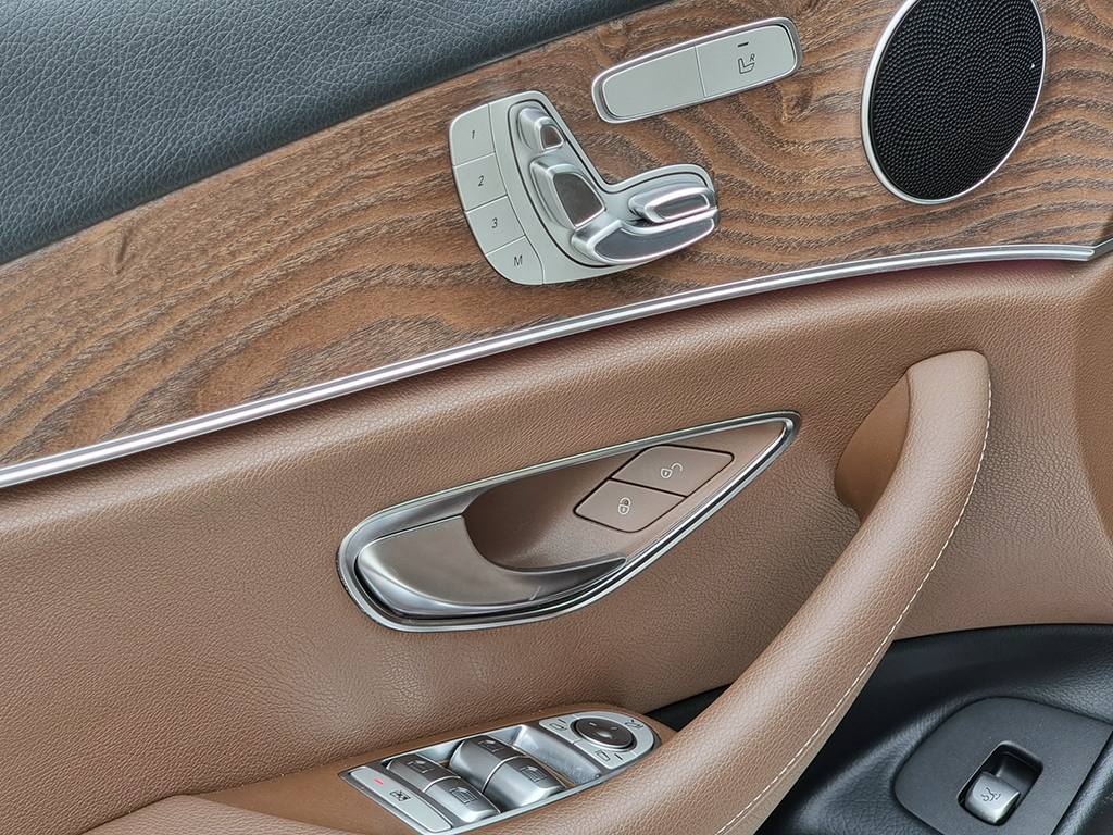 Mercedes E200 2016 Trắng