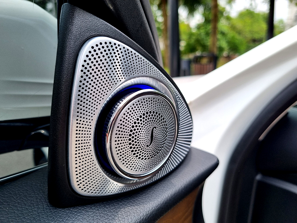 Mercedes E200 2018 trắng