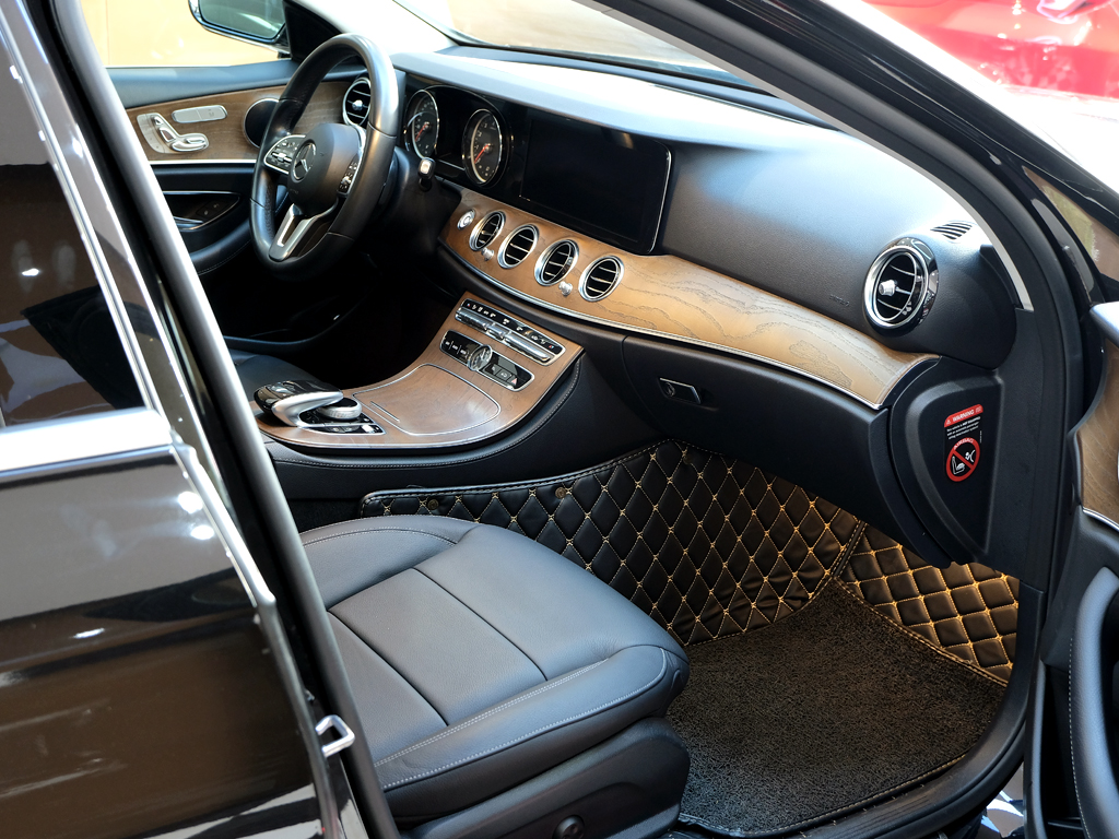 Mercedes E200 2019 Đen