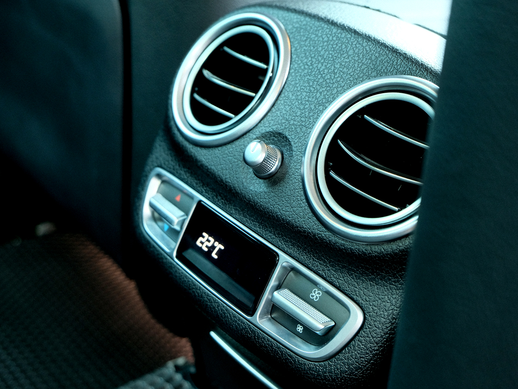 Mercedes E200 2019 Đen