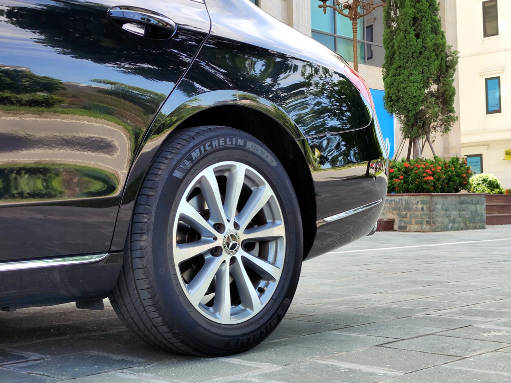 Mercedes E200 2019 Đen