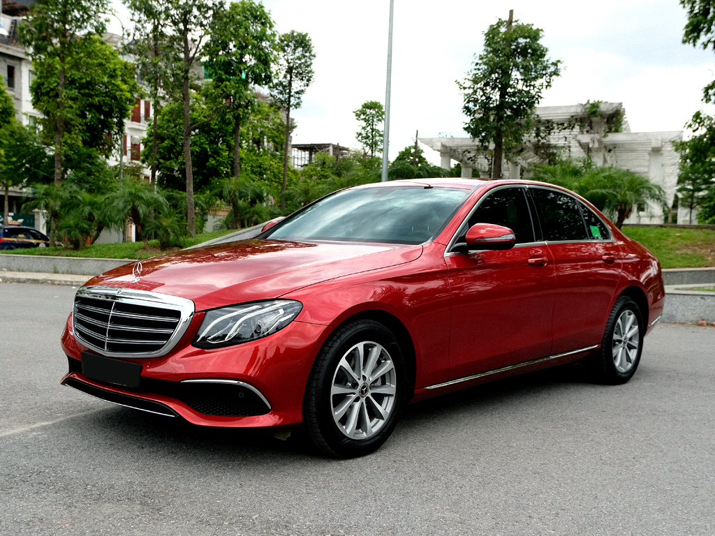 Mercedes E200 2019 Đỏ