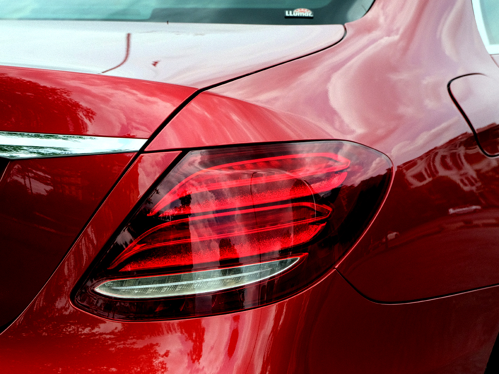 Mercedes E200 2019 Đỏ