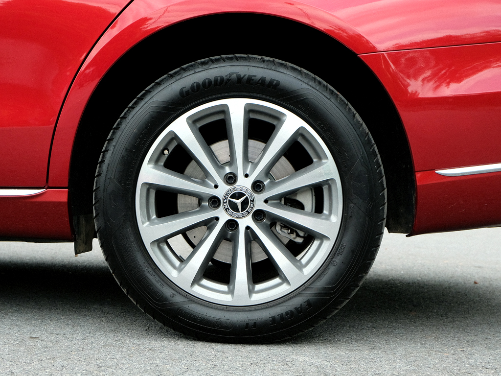 Mercedes E200 2019 Đỏ