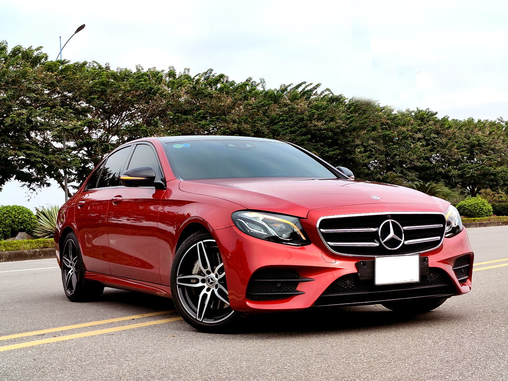 Mercedes E300 2019 Đỏ