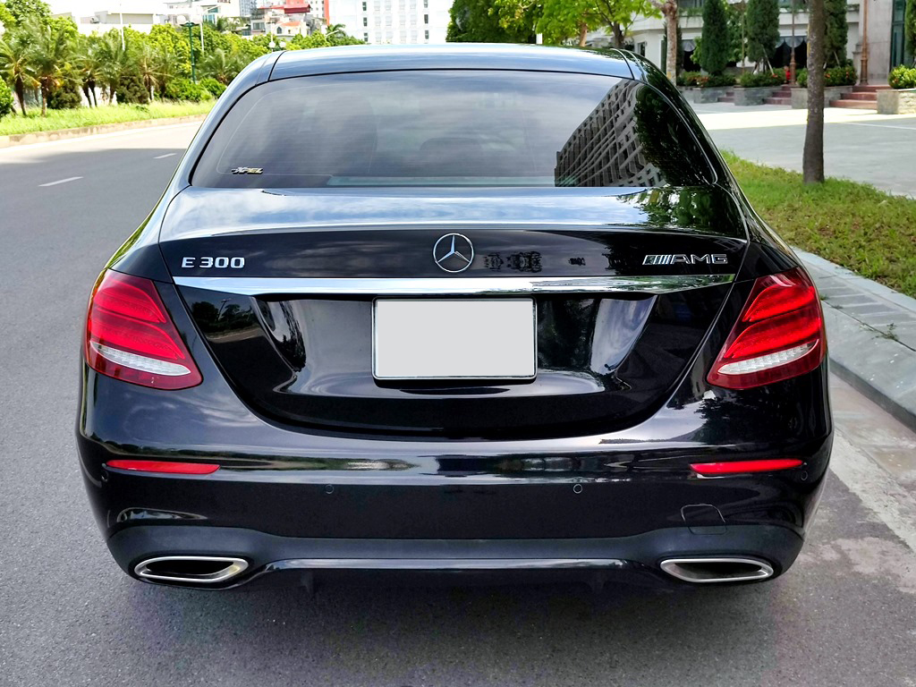 Mercedes E300 AMG 2020